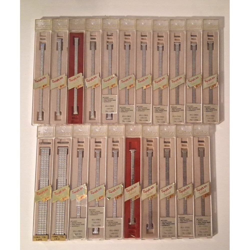 Lot of 21 Speidel Twiston Silvertone Wrist Watchbands Original Cases 2 are wider
